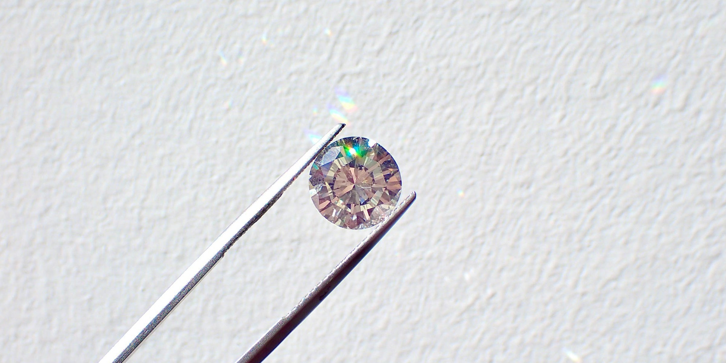 Guia dos 4cs do diamante para joias