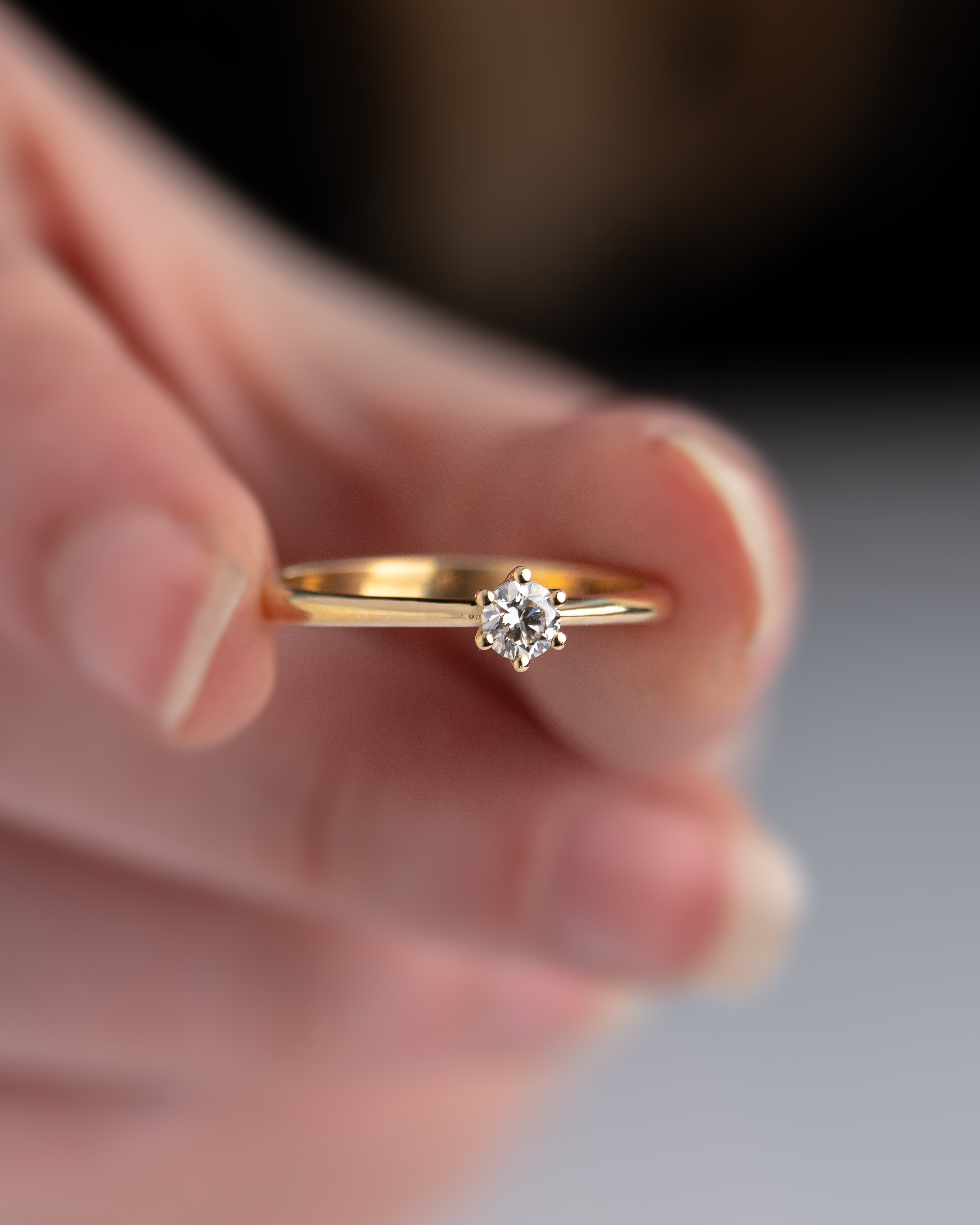 Anel de Noivado Little Miss Sunshine Moissanite 0,25 ct em Ouro 18K