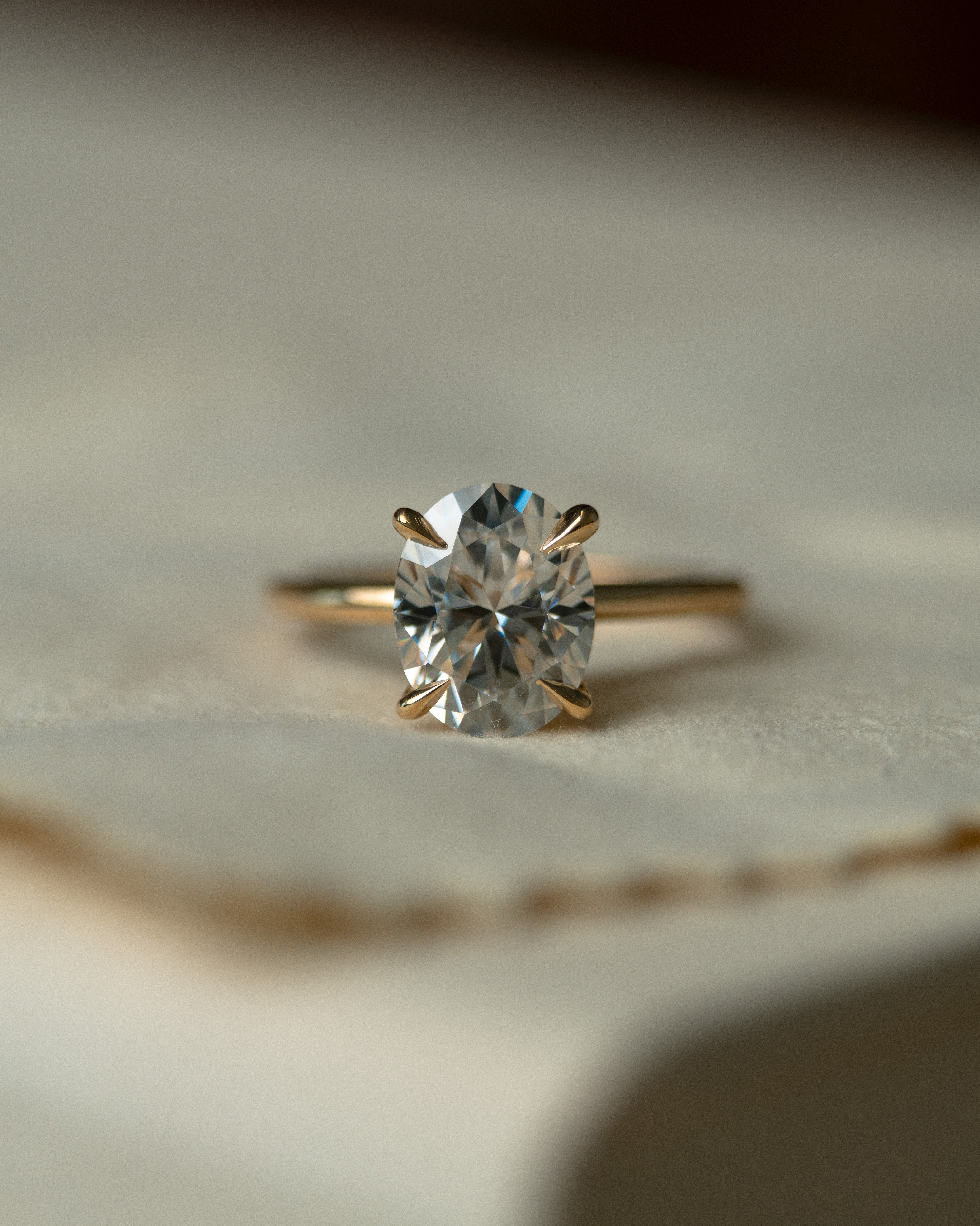 Anel de Noivado Paleta Moissanite 2 ct em Ouro 18K