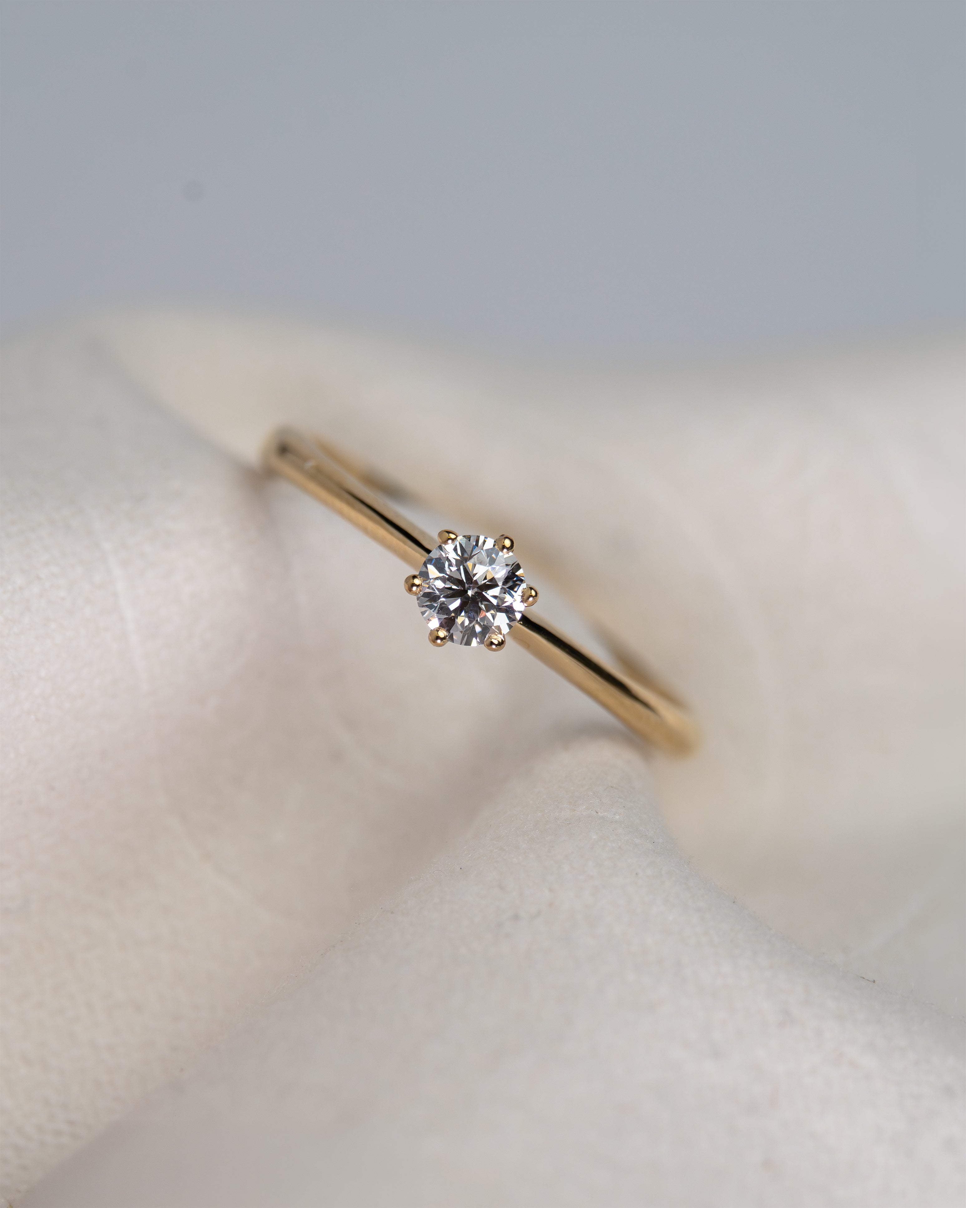 Anel de Noivado Little Miss Sunshine Diamante de Laboratório 0,20 ct em Ouro 18K