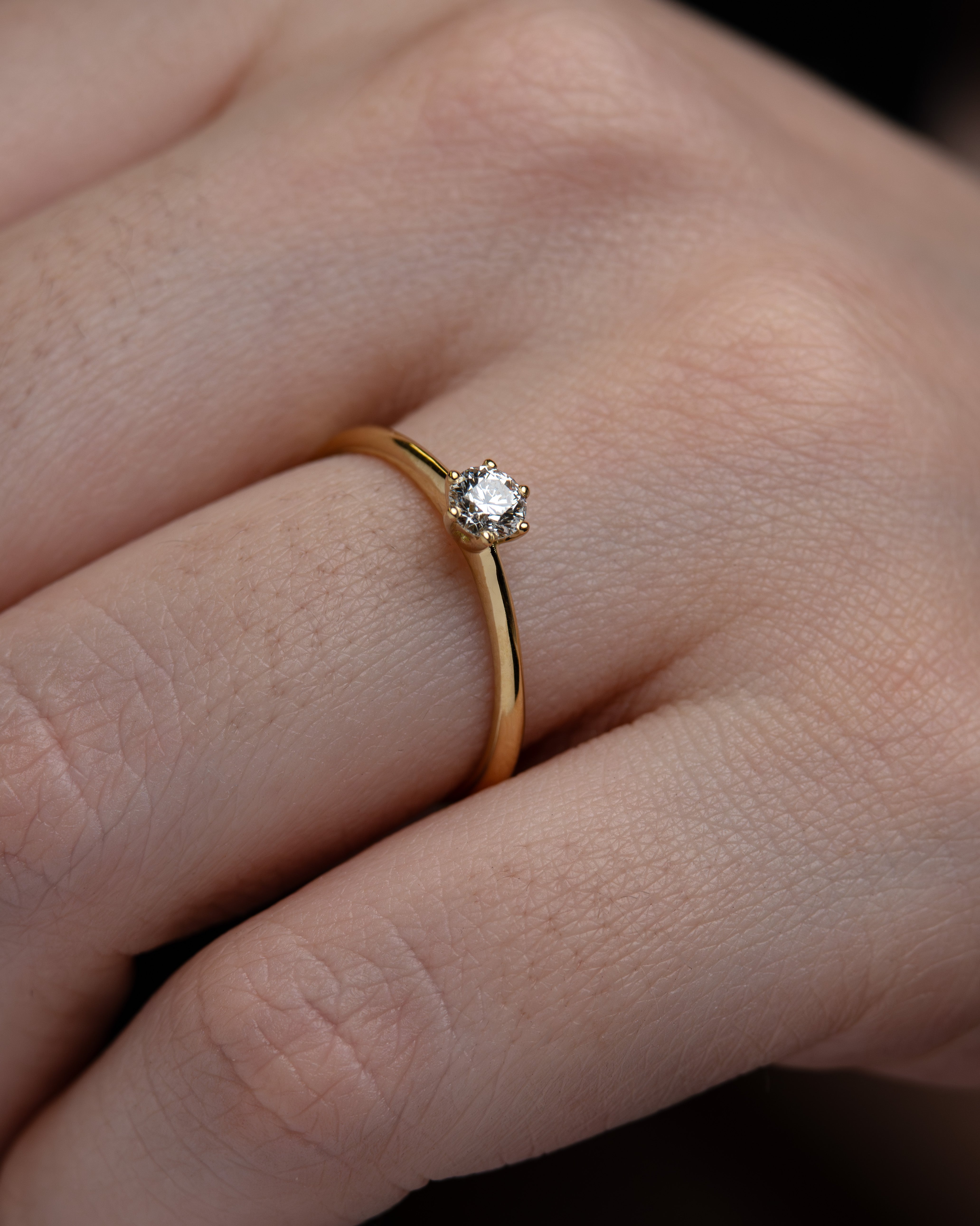 Anel de Noivado Little Miss Sunshine Diamante de Laboratório 0,20 ct em Ouro 18K