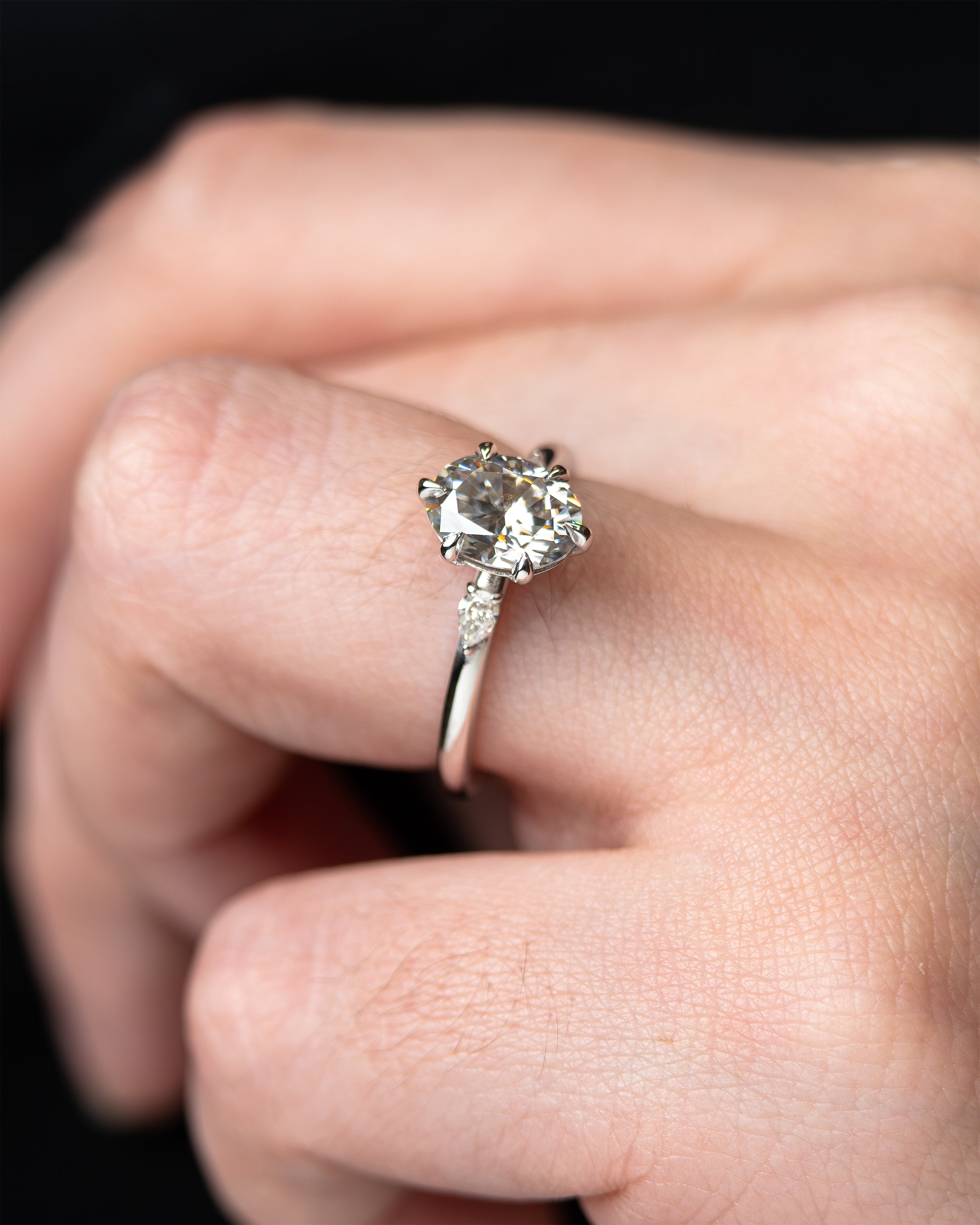 Anel de Noivado Midnight Sun Moissanite 1,5 ct em Ouro 18K