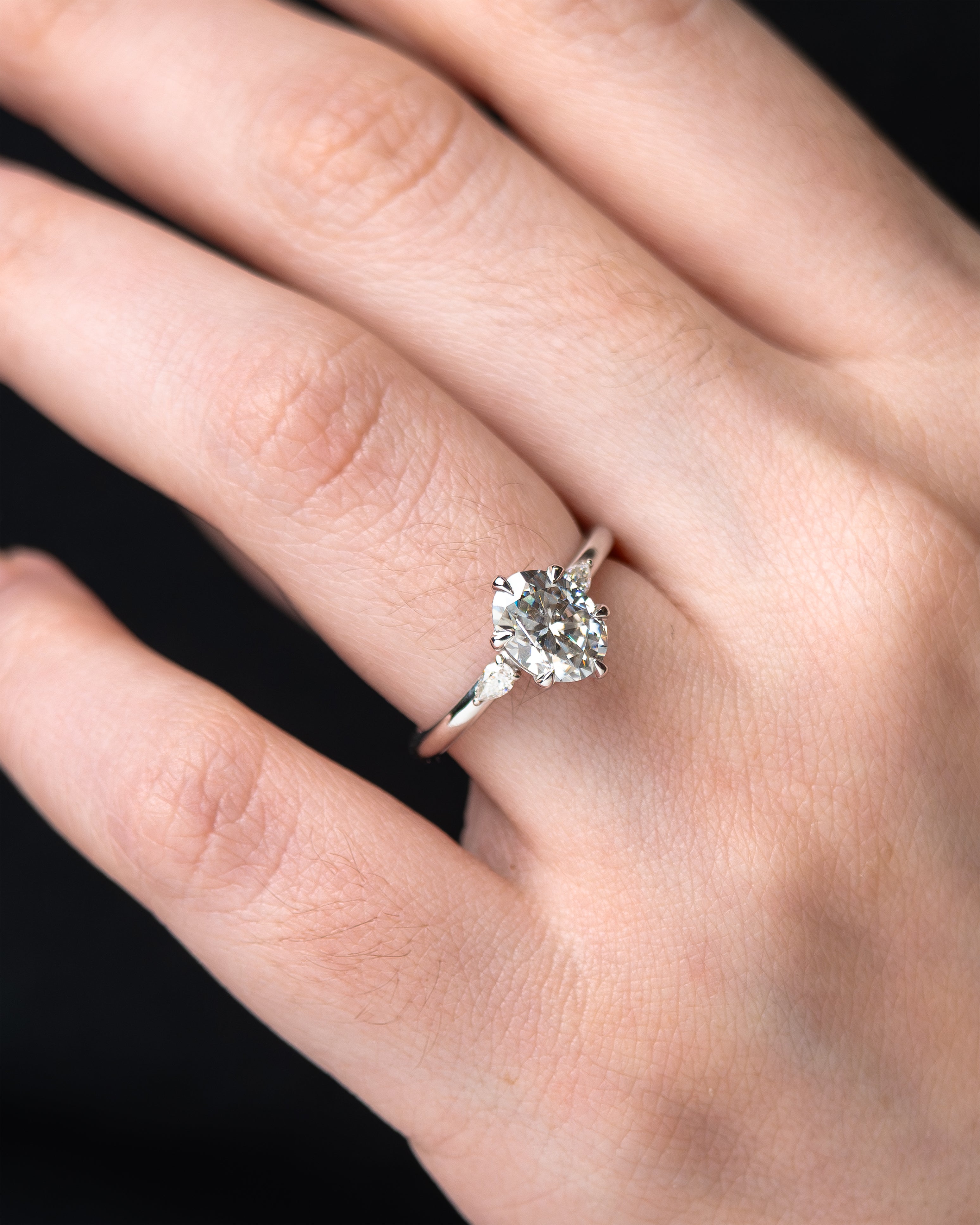 Anel de Noivado Midnight Sun Moissanite 1,5 ct em Ouro 18K