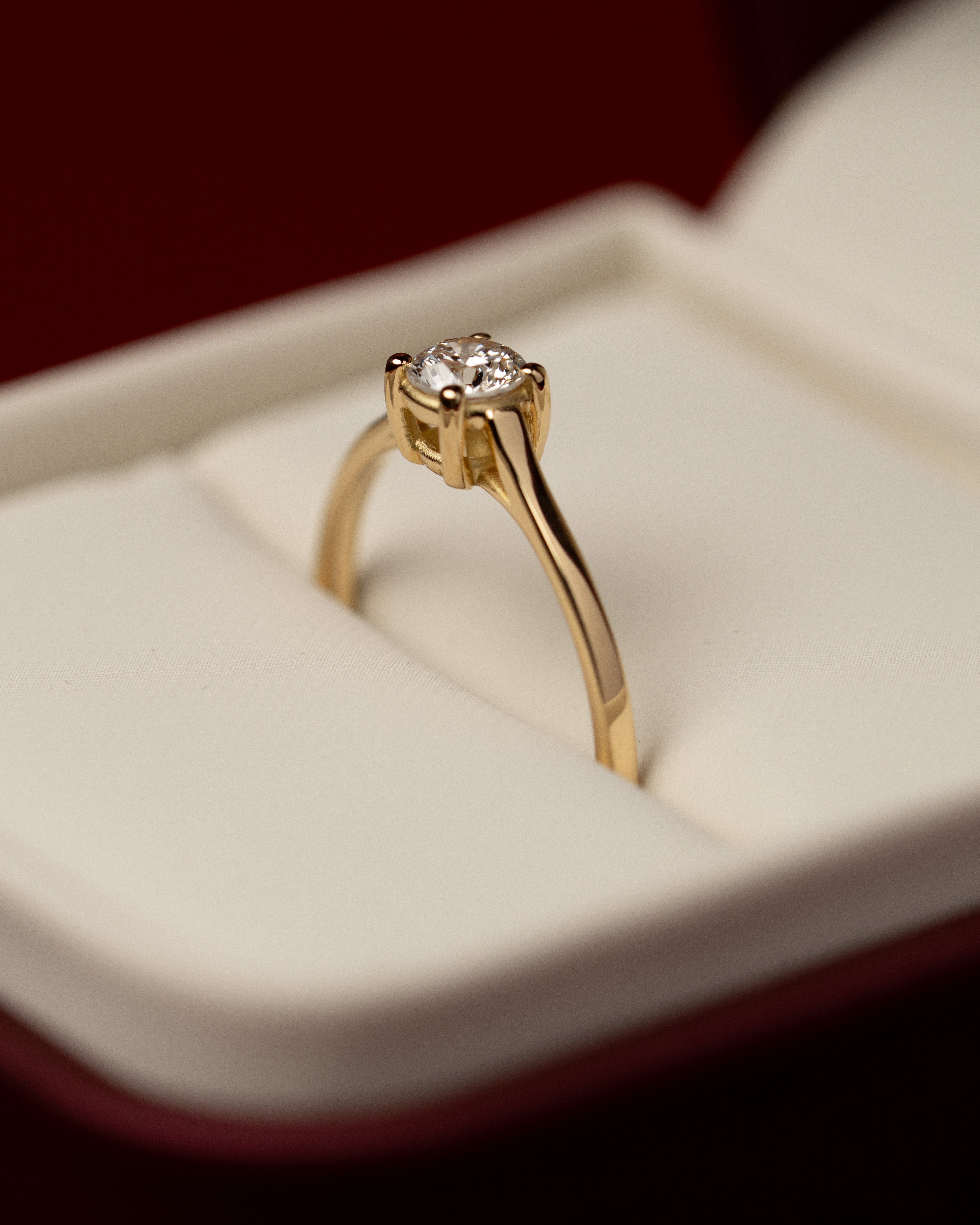 Anel de Noivado Stellae I Diamante de Laboratório 0,25 ct em Ouro 18K