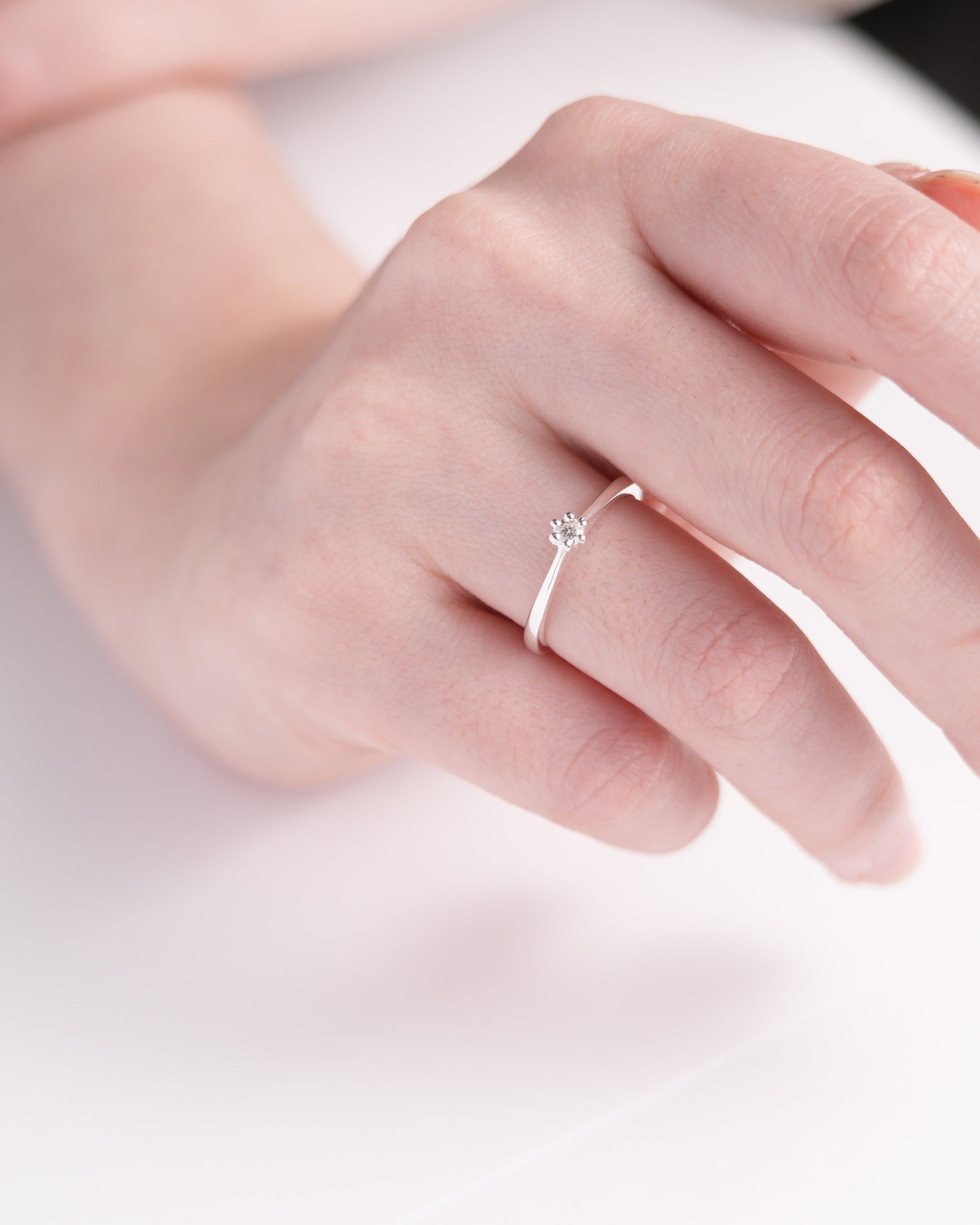 Anel de Noivado Starlight em Ouro 18K Branco Com Diamante Natural de 10 Pontos