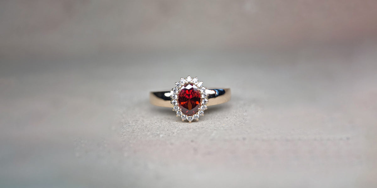 Granada: Birthstone de Janeiro