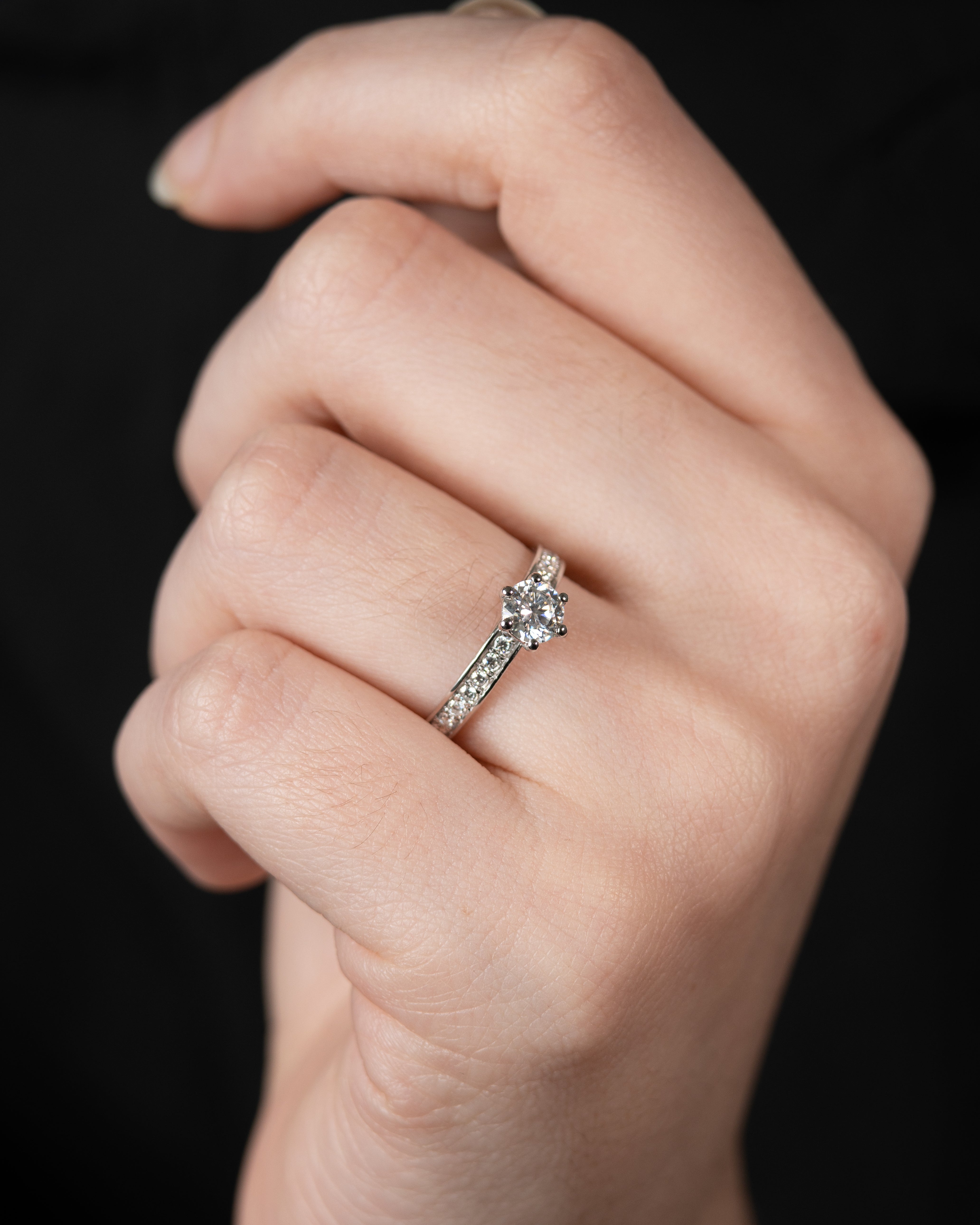 Anel de noivado ouro 18k com moissanite brasil envio rápido