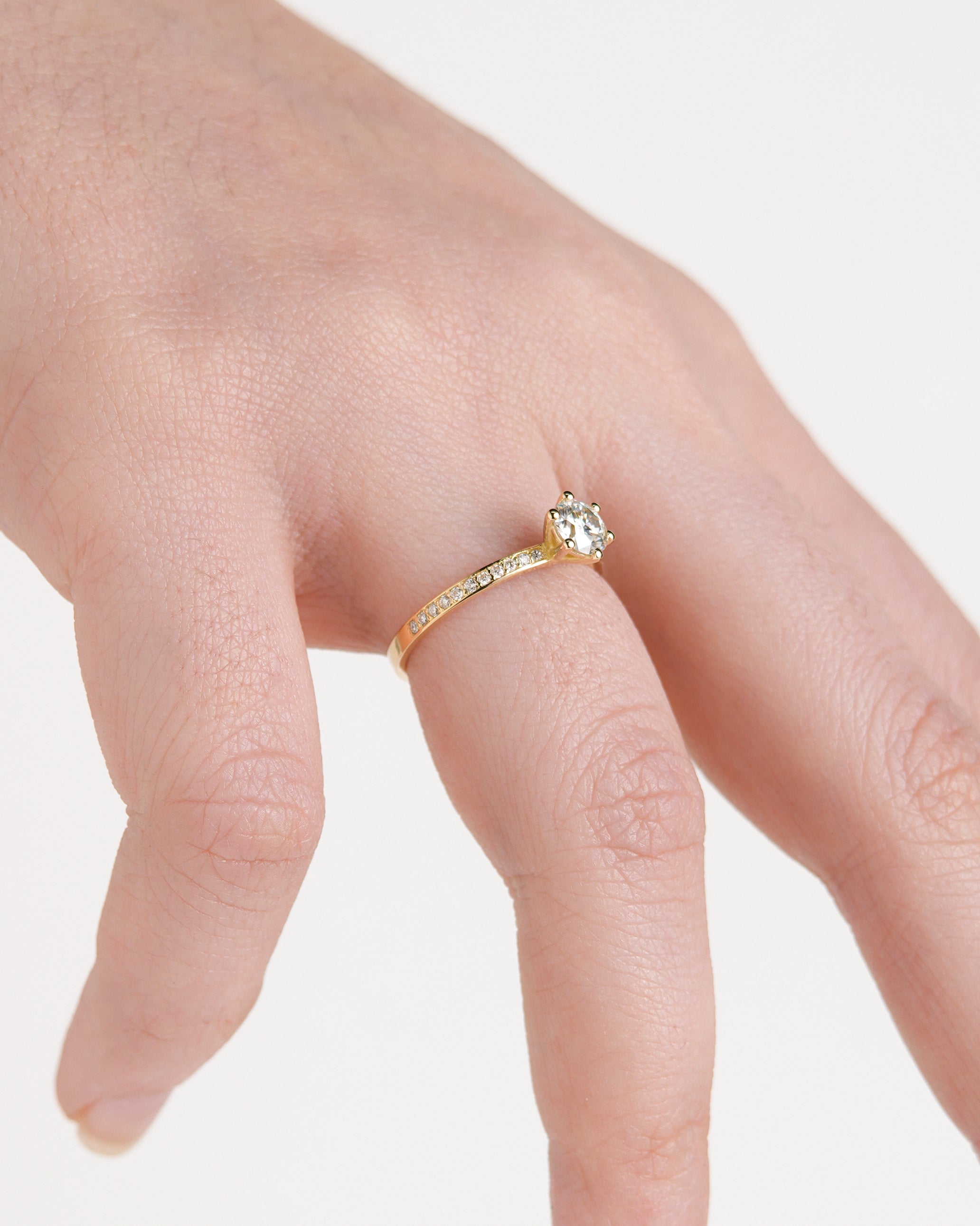 Anel de Noivado Amélie II Moissanite 0,50 ct em Ouro 18K