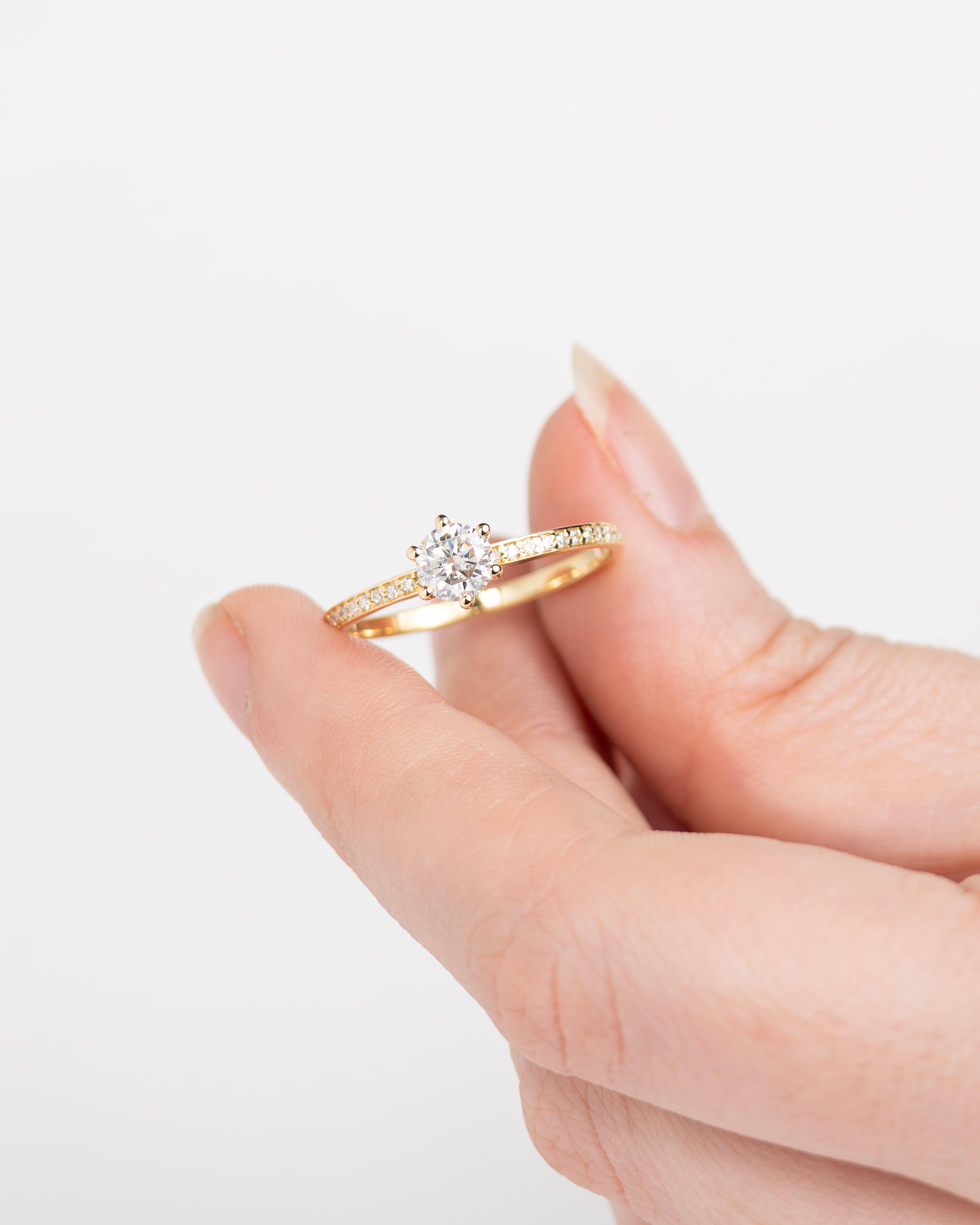 Anel de Noivado Amélie II em Ouro 18k Amarelo e Moissanite 50pts