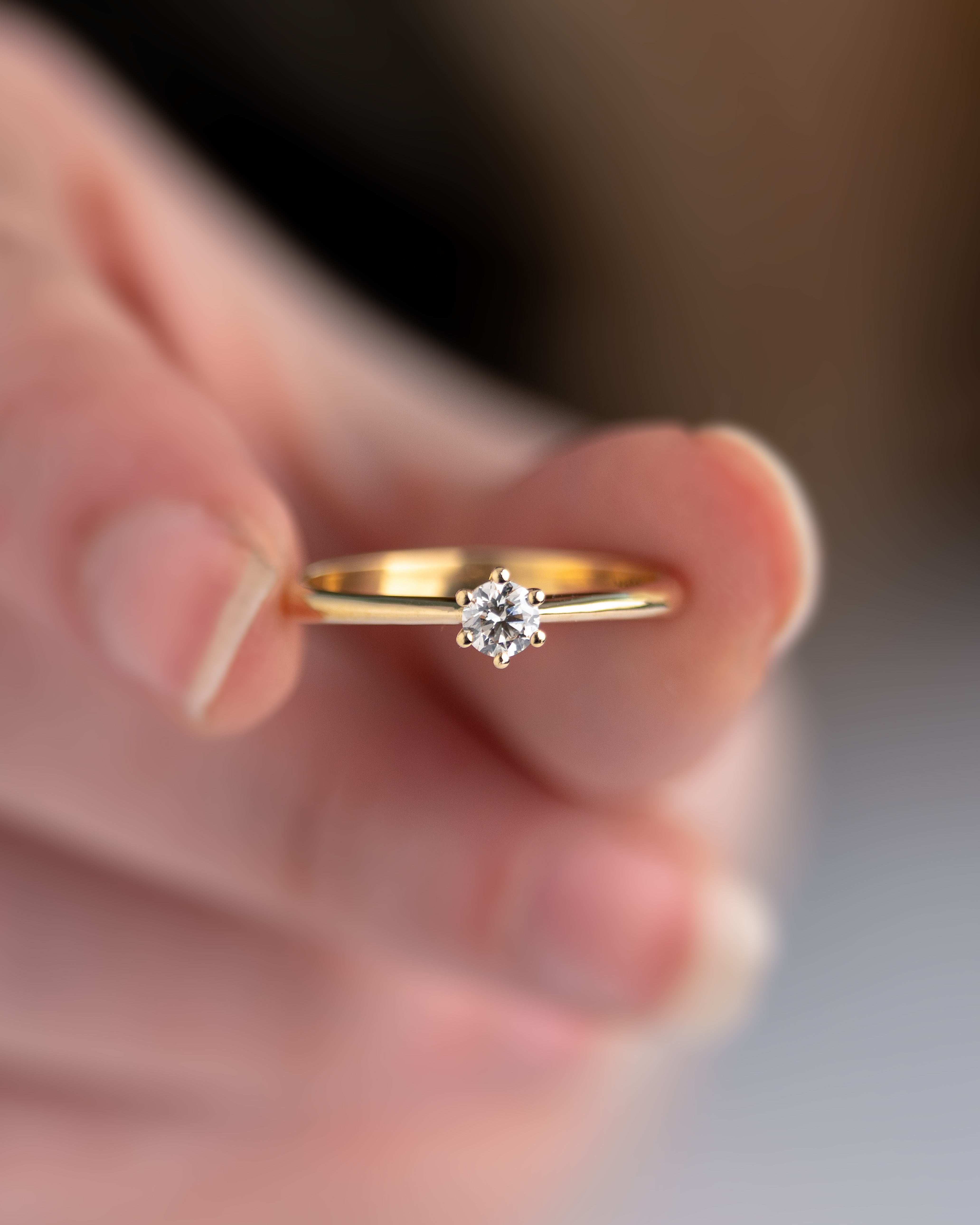 Anel de Noivado Little Miss Sunshine Moissanite 0,25 ct em Ouro 18K