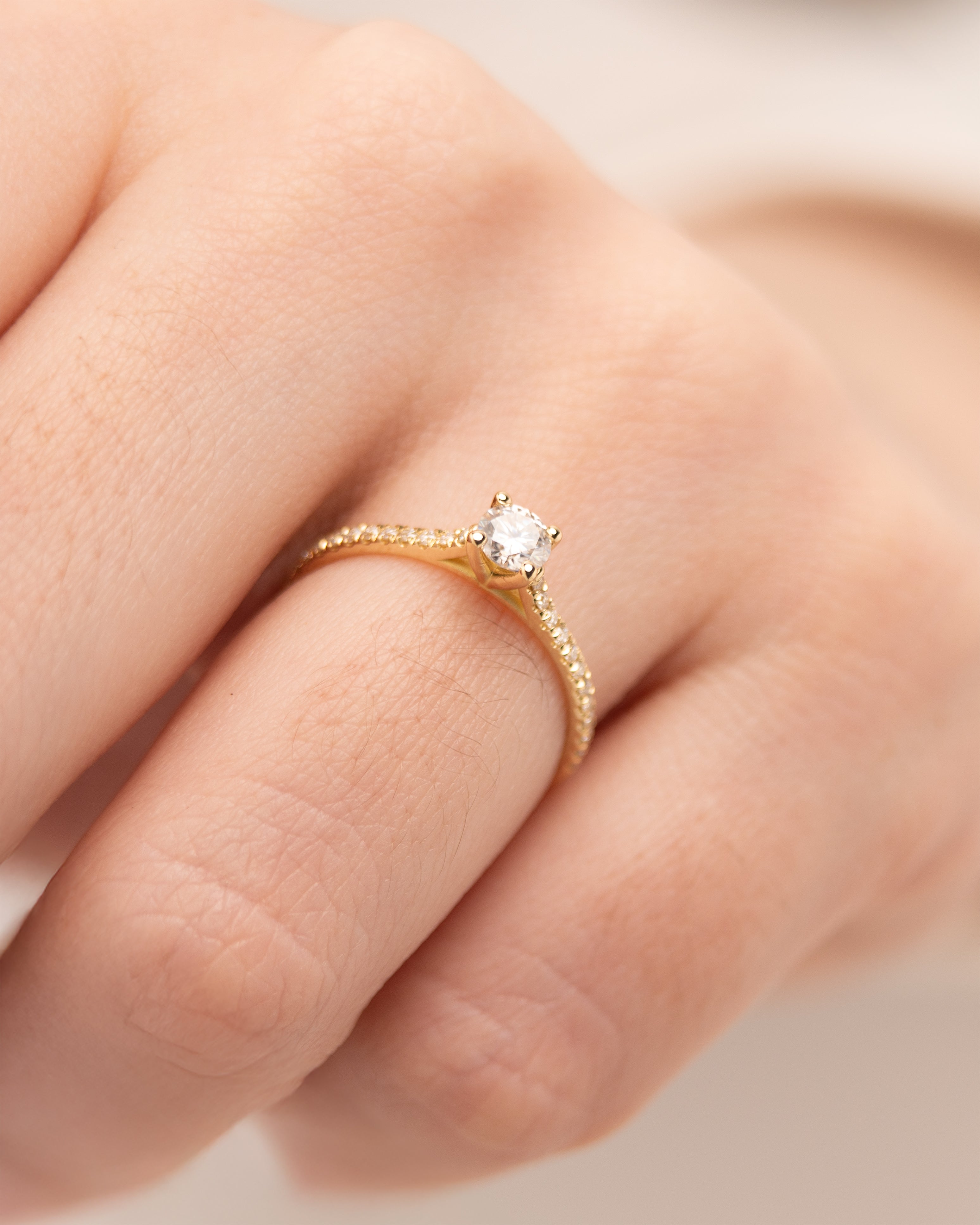 Anel de Noivado Golden Diamante Natural 0,25 ct em Ouro 18K