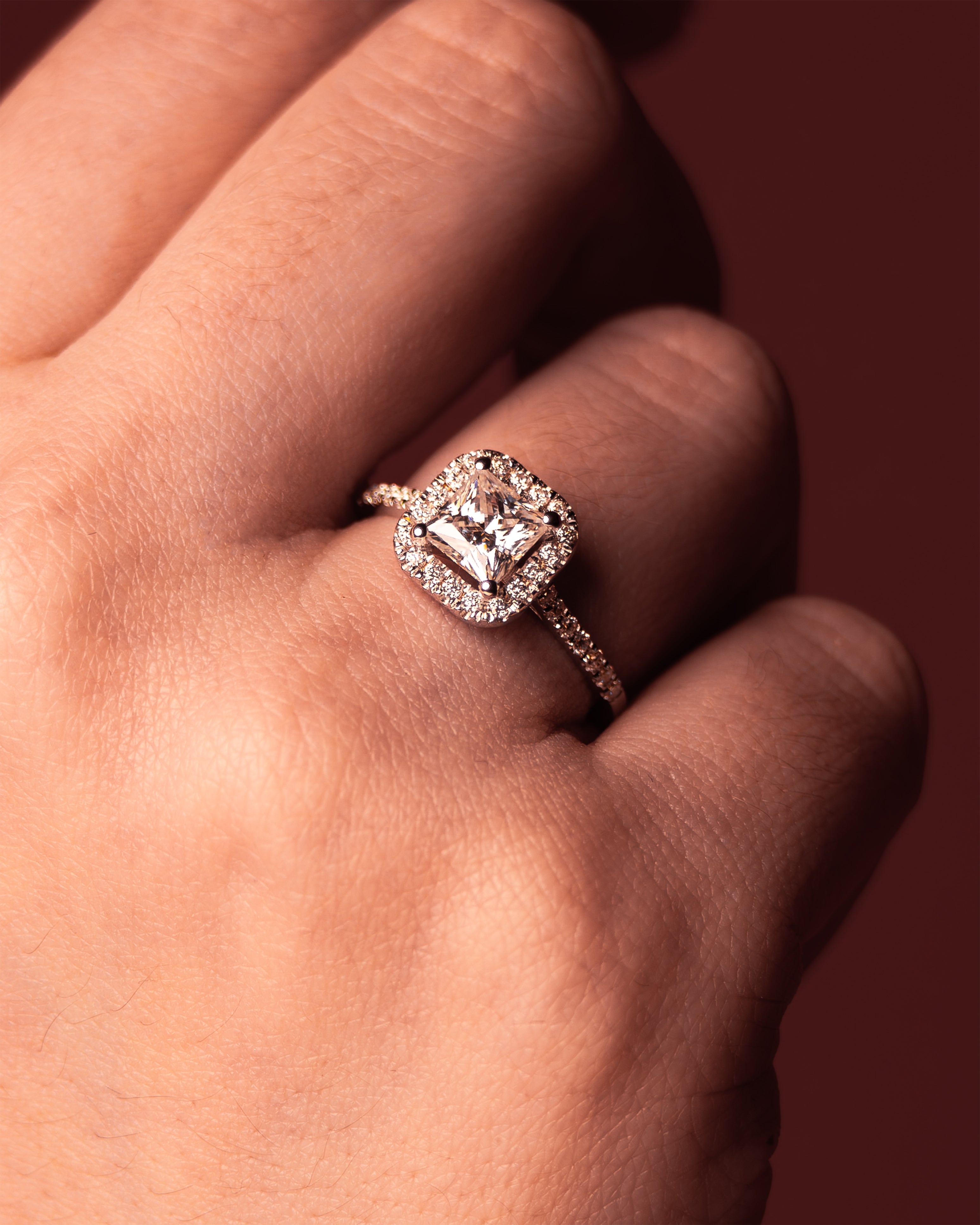 Anel de Noivado Nymph Moissanite 1 CT em Ouro 18K