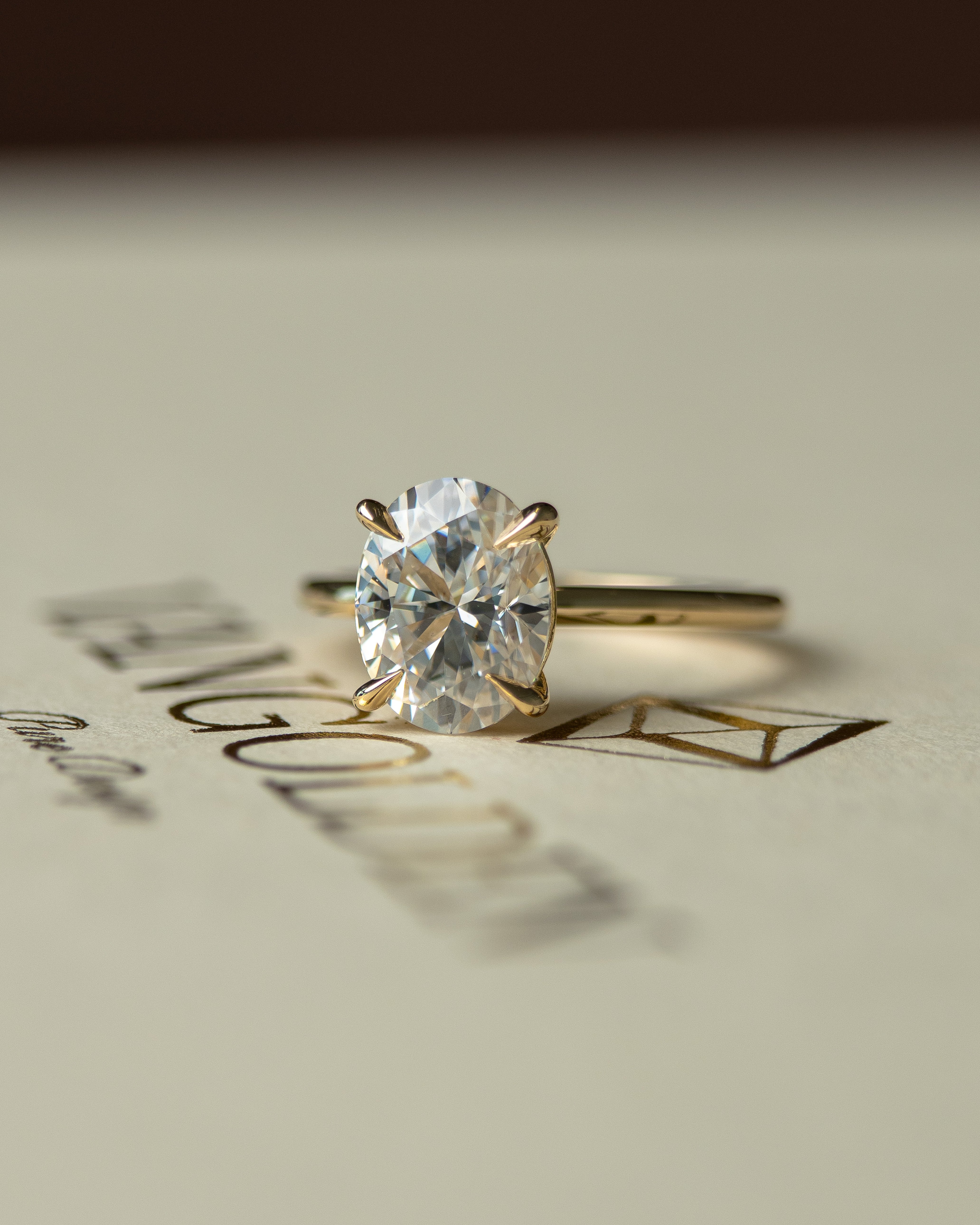 Anel de Noivado Paleta Moissanite 2 ct em Ouro 18K