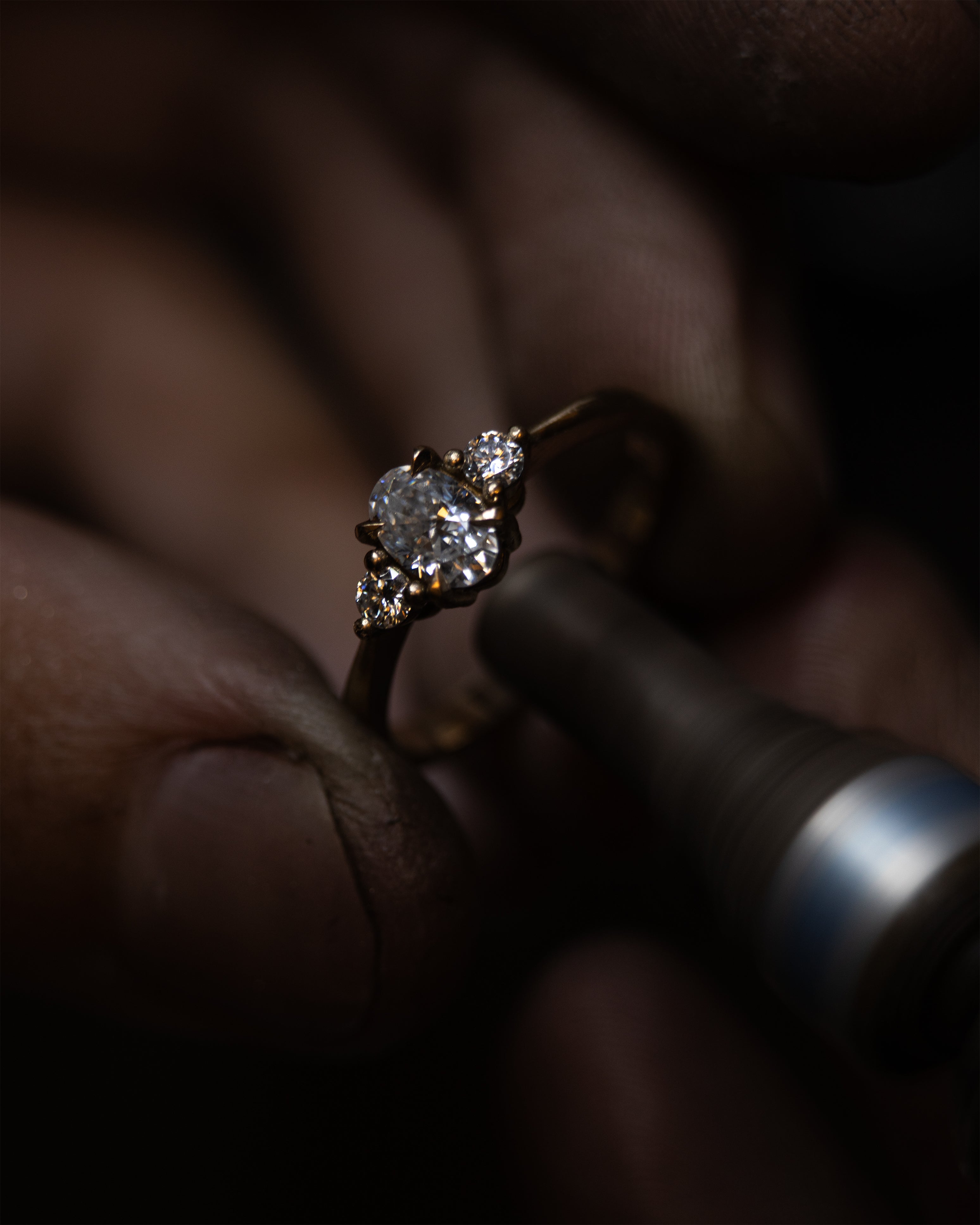 Anel de Noivado Memora Oval Diamante Natural 0,50 ct em Ouro 18K