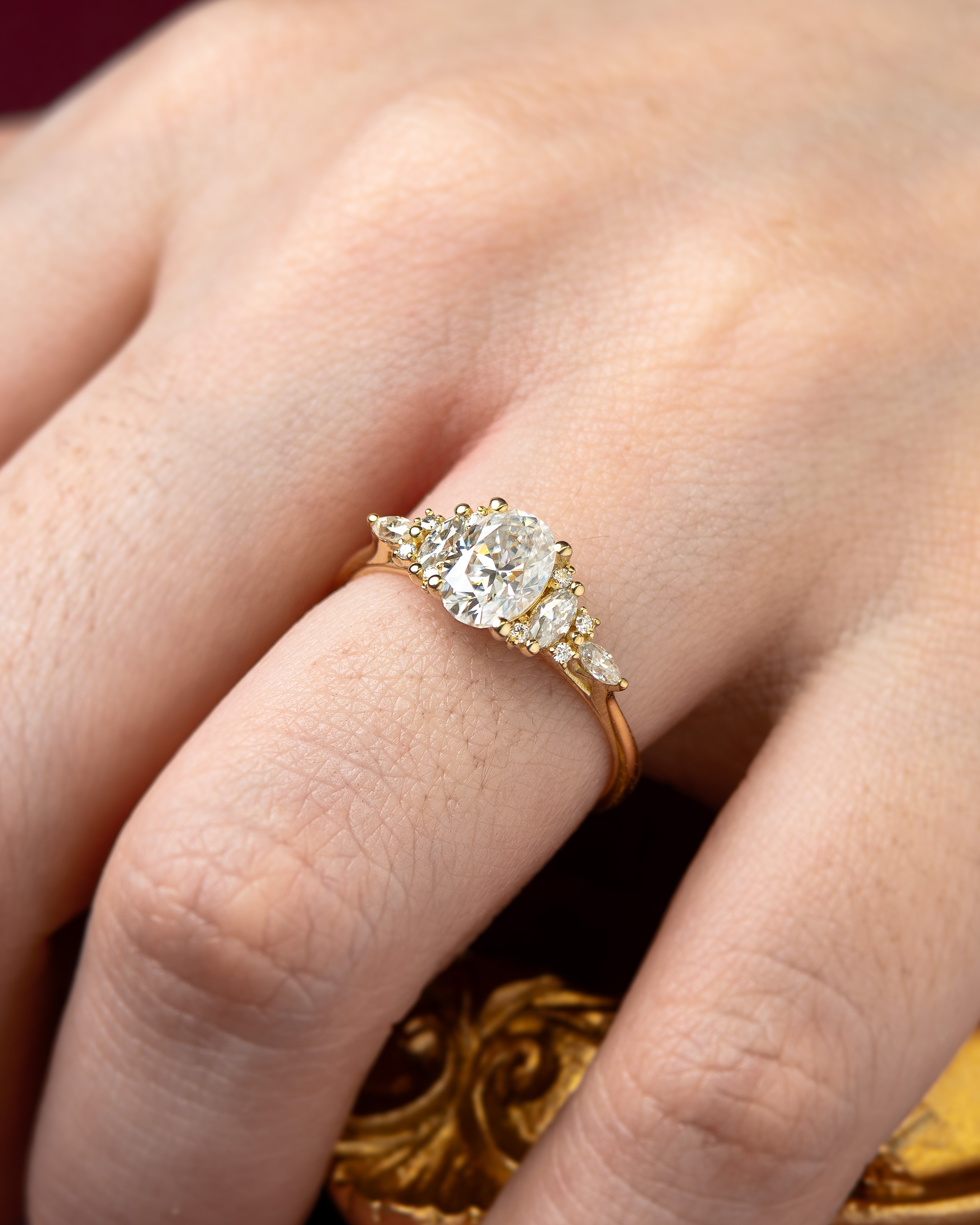 Anel de Noivado Aurelia Moissanite 1 ct em Ouro 18K