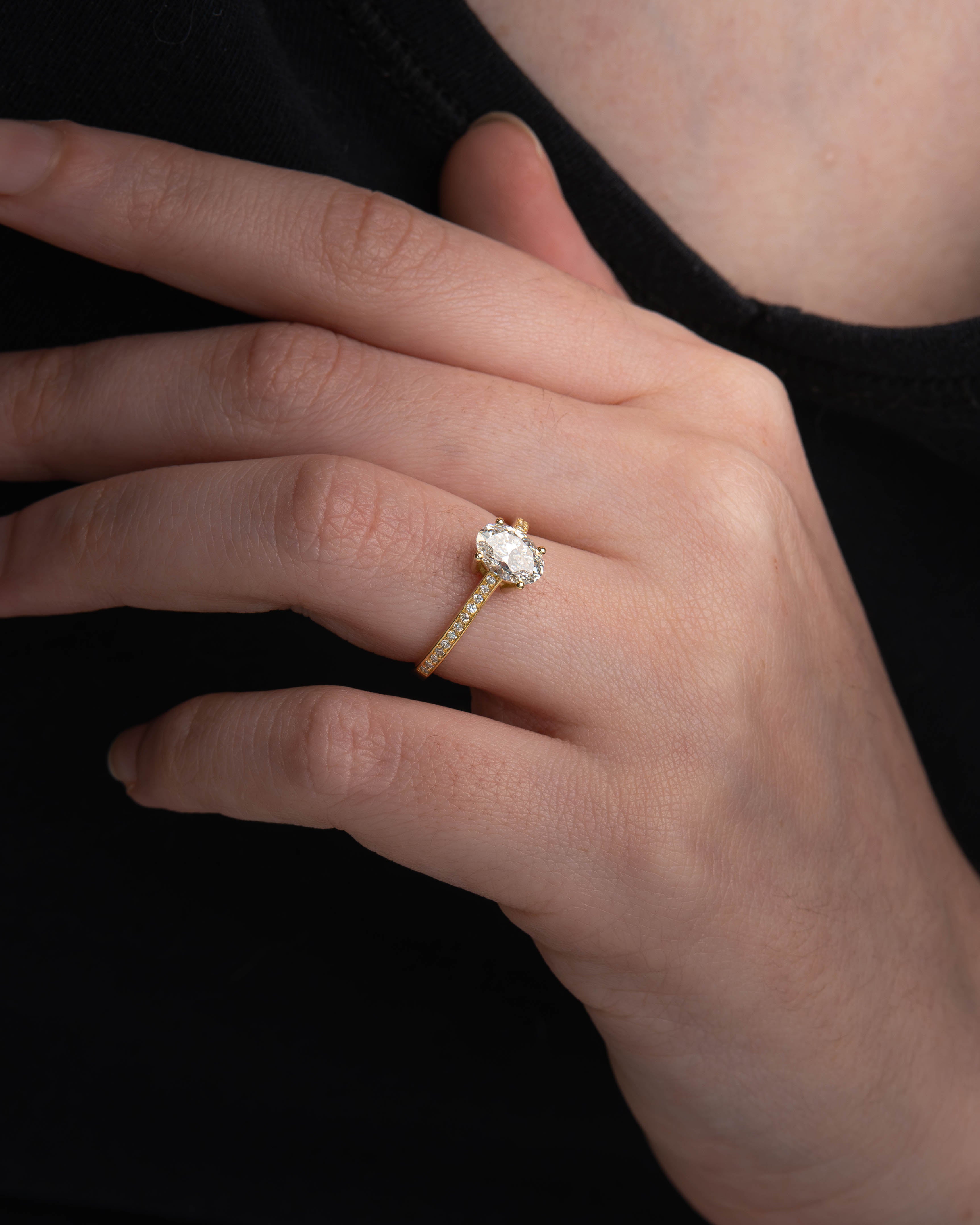 Fael 1ct Moissanite 18K Gold Engagement Ring