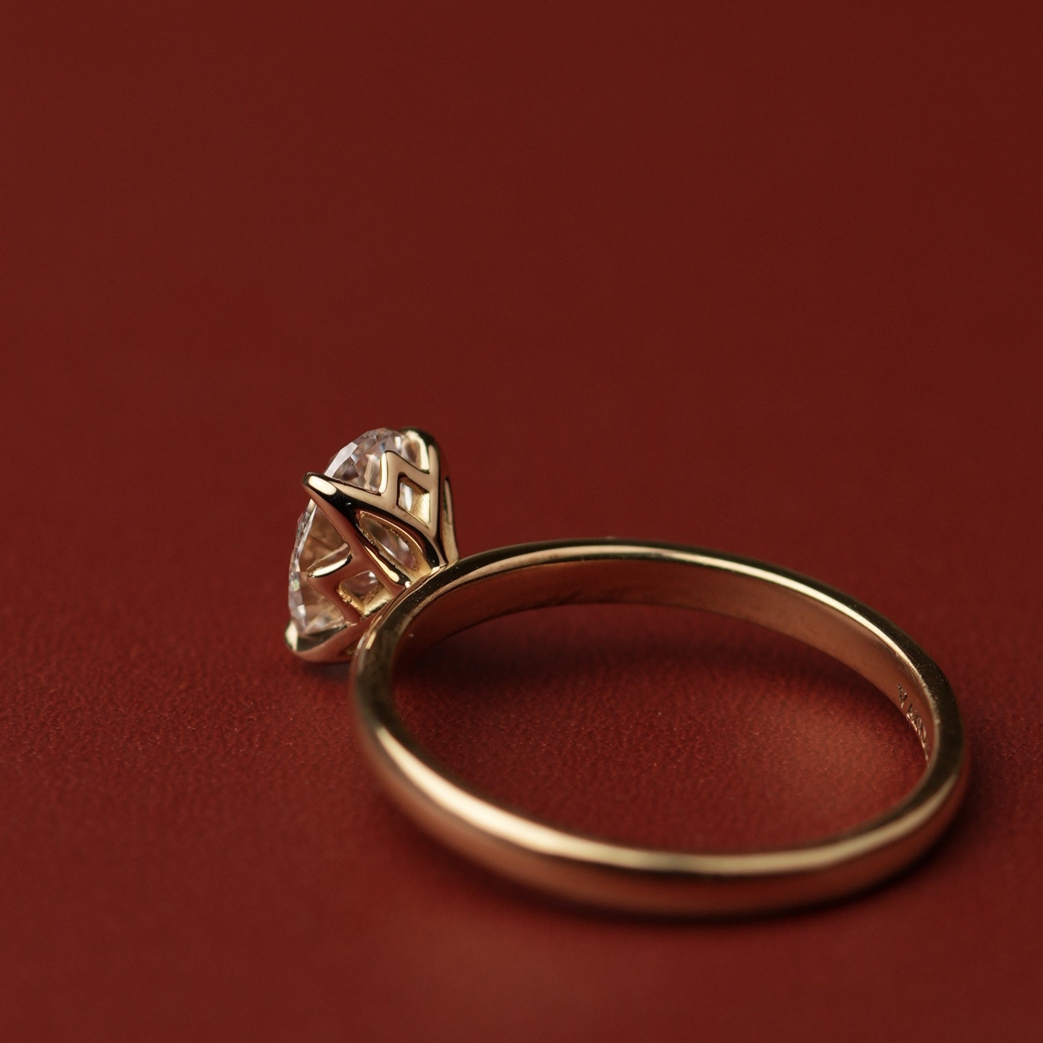 Anel de Noivado Paleta Tulip Moissanite 1,0 ct em Ouro 18K