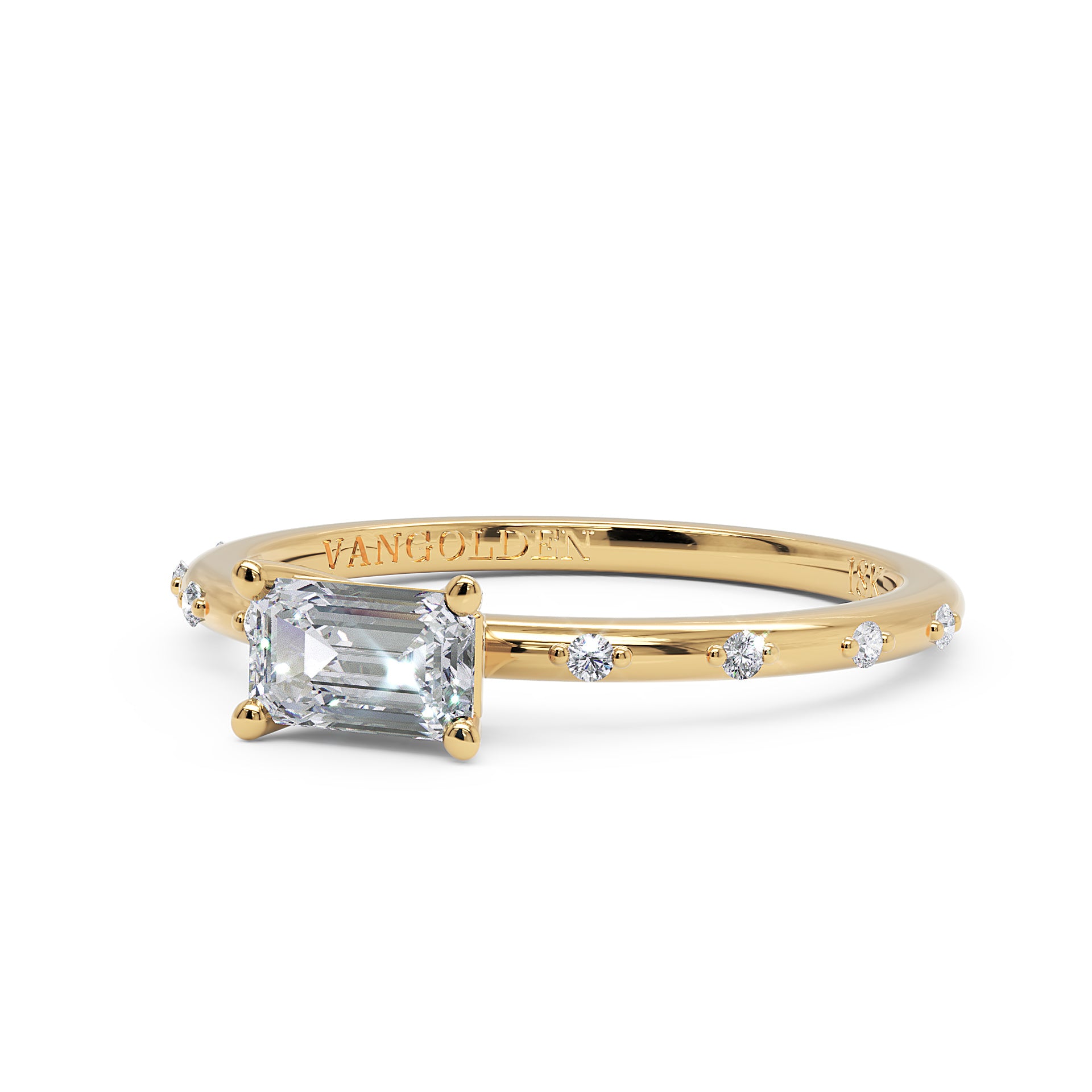 Anel Prizma em Ouro 18K com Moissanite East-West